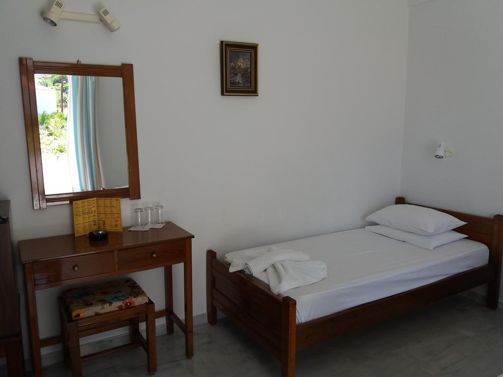 Heracles Hotel Spilion ภายนอก รูปภาพ