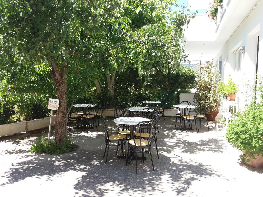 Heracles Hotel Spilion ภายนอก รูปภาพ